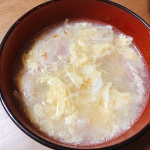 豆腐と卵とベーコンのコンソメスープ